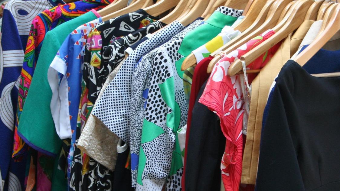 Une vente de vetements au kilo pendant deux jours a Vitry le Francois